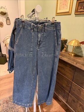 GAP Straight-Leg Blue Denim Pants